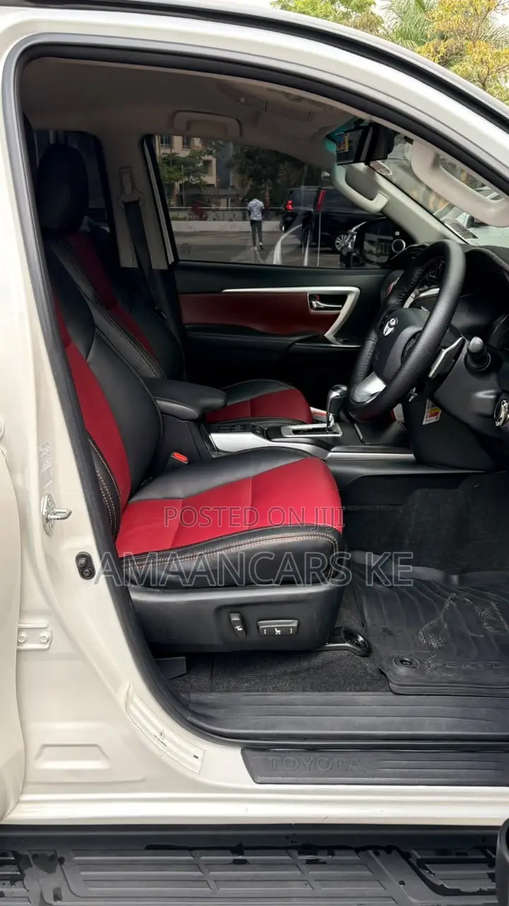 Toyota Fortuner 2018 White