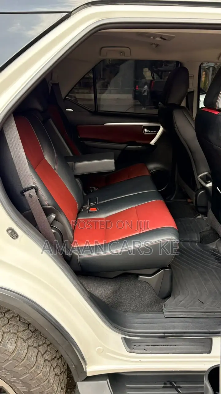 Toyota Fortuner 2018 White