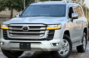 Toyota Land Cruiser 2022 Gray