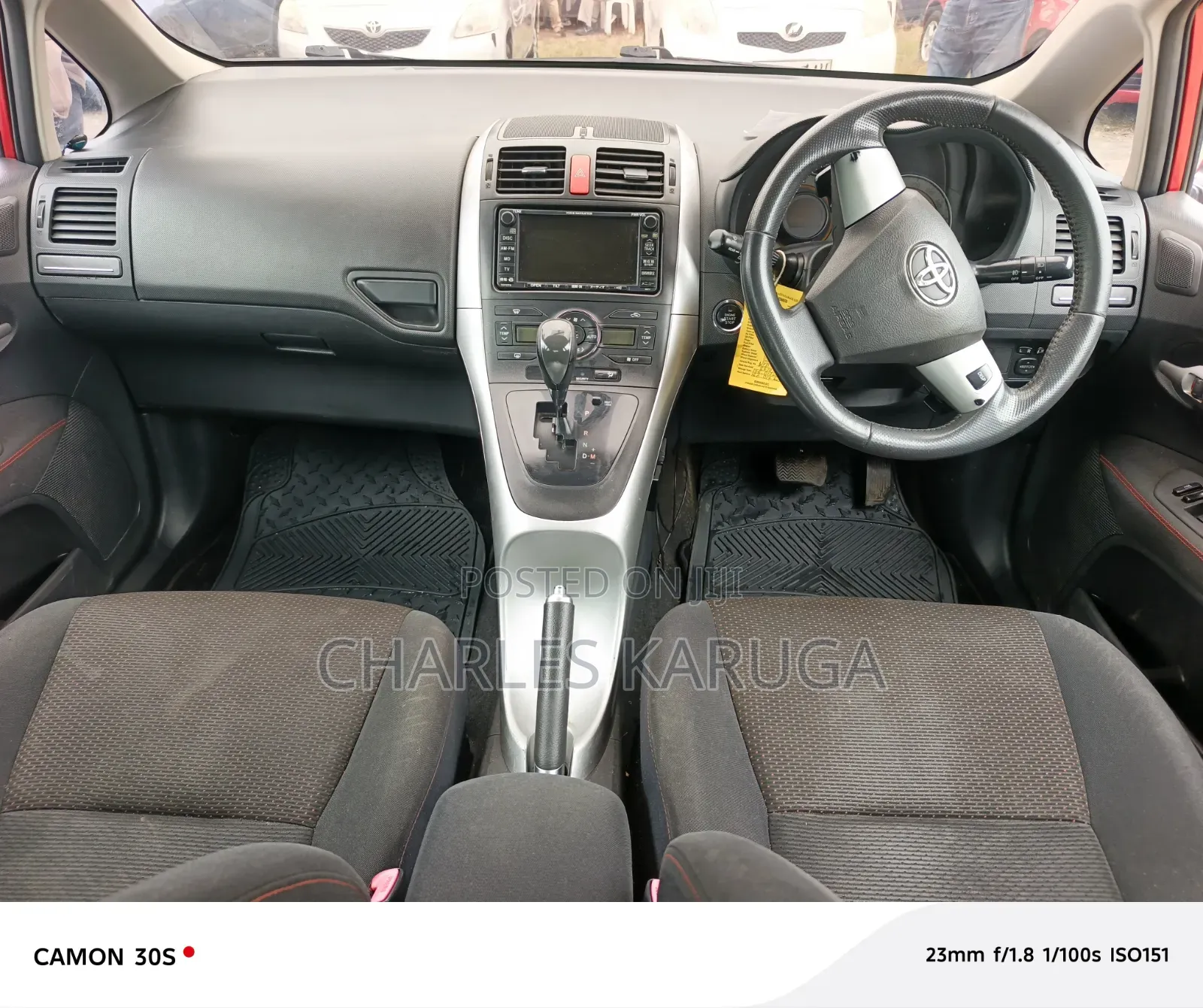 Toyota Auris 2010 Red