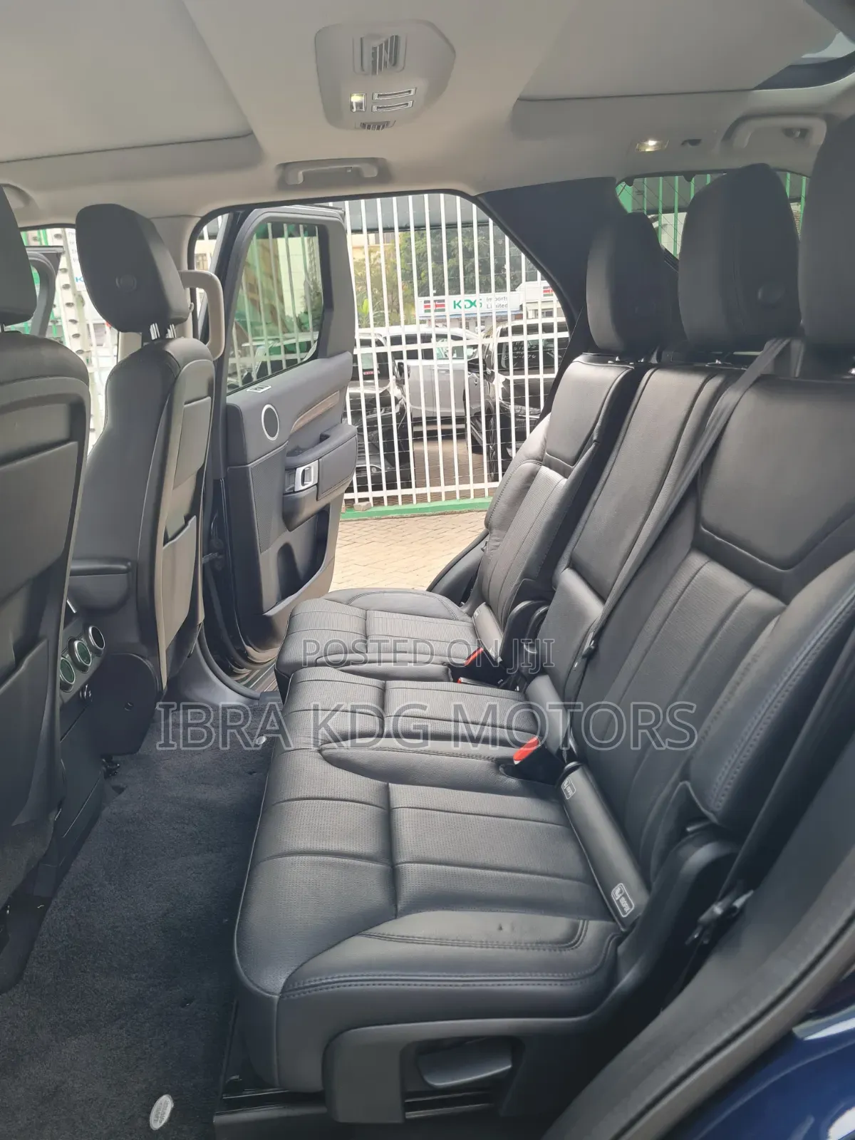 Land Rover Discovery 2020 Blue