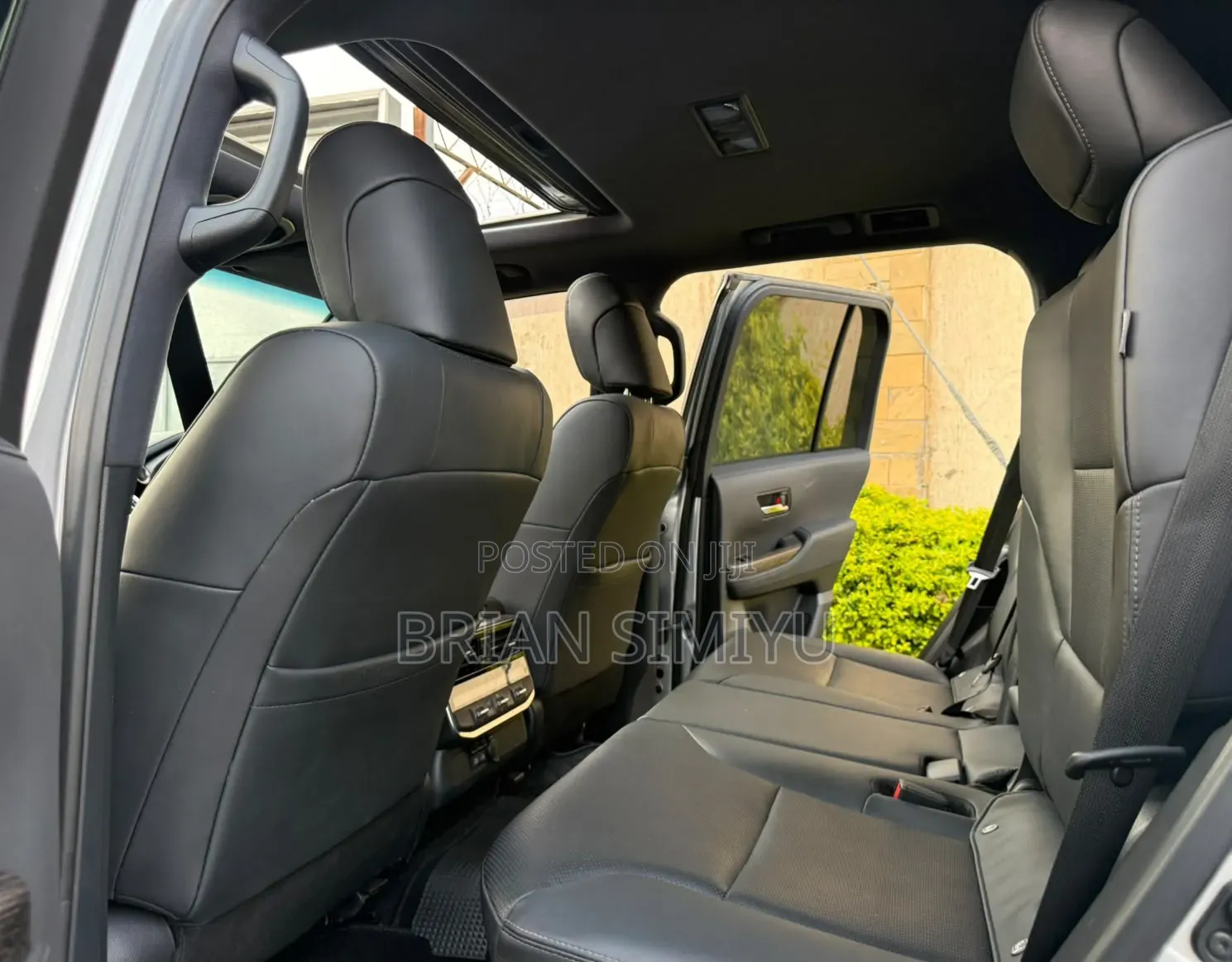 Toyota Land Cruiser 2022 Silver
