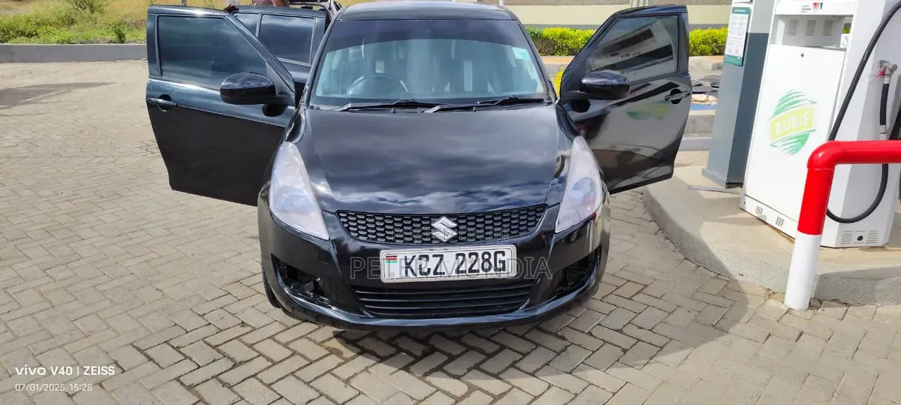 Suzuki Swift 2014 Black