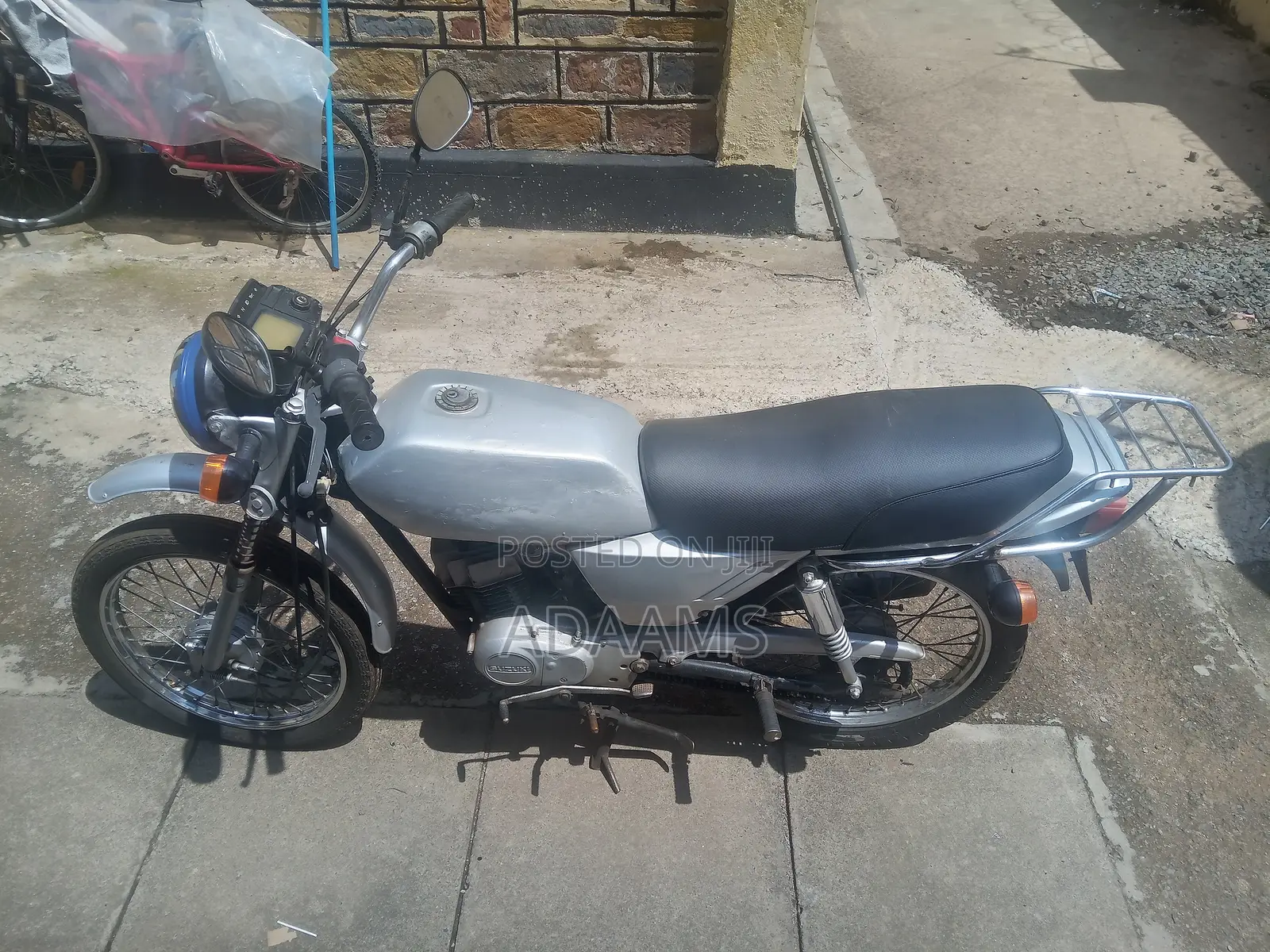 Suzuki 2010 Silver