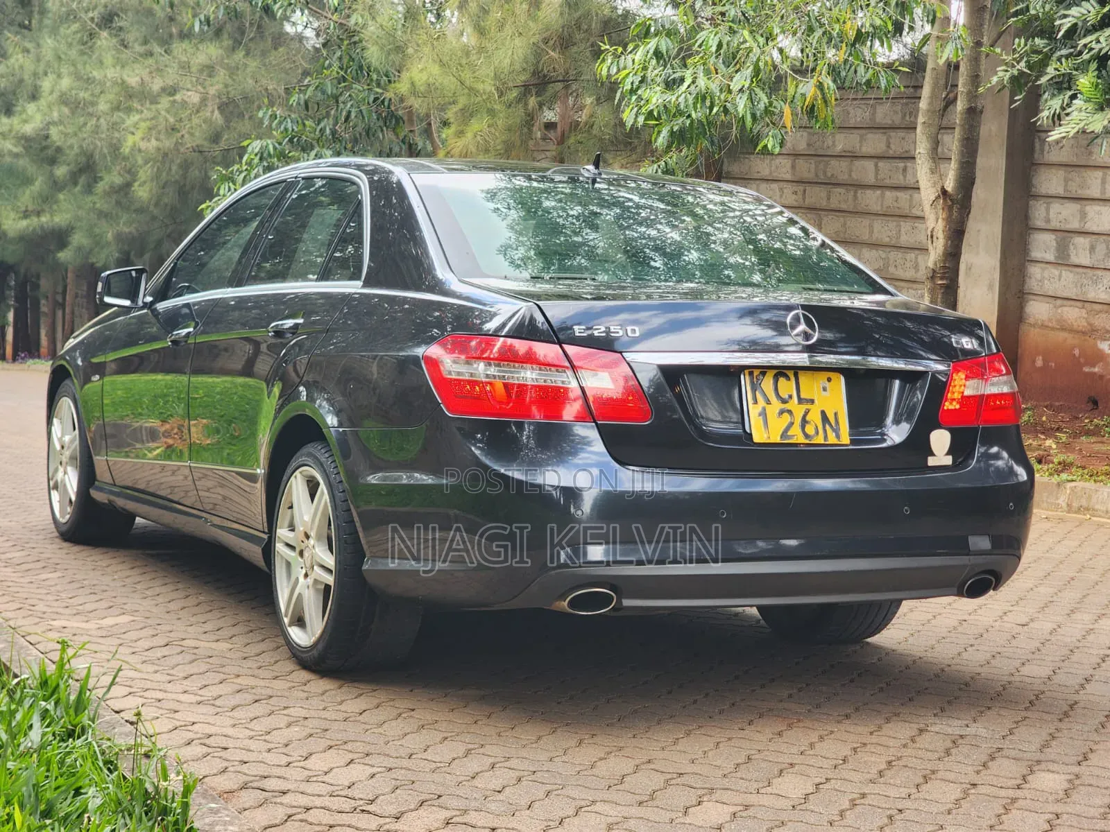 Mercedes-Benz E250 2010 Gray