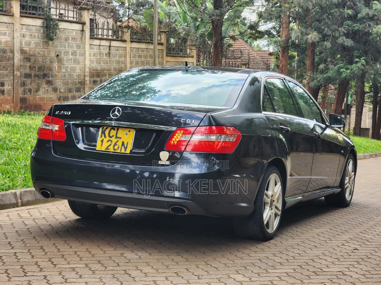 Mercedes-Benz E250 2010 Gray