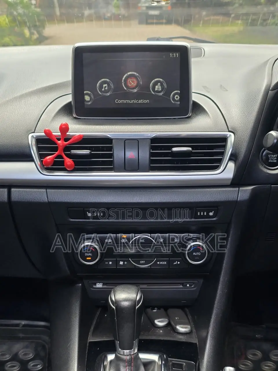 Mazda Axela SV Premium 2014 White