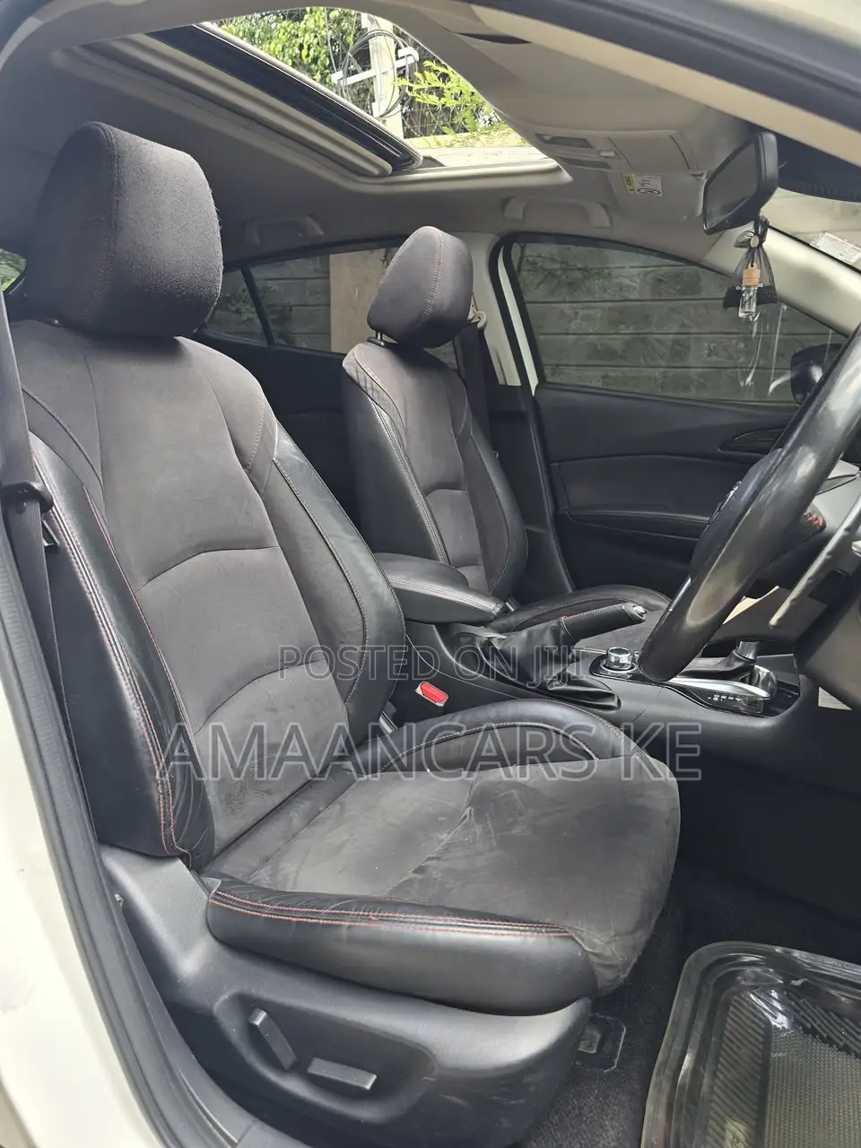 Mazda Axela SV Premium 2014 White