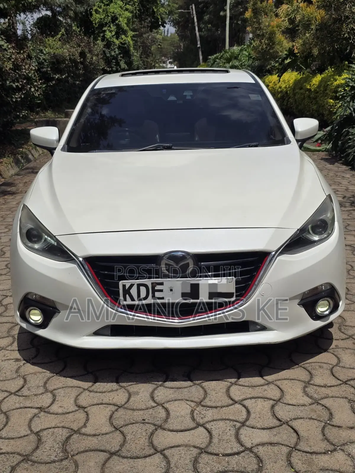 Mazda Axela SV Premium 2014 White