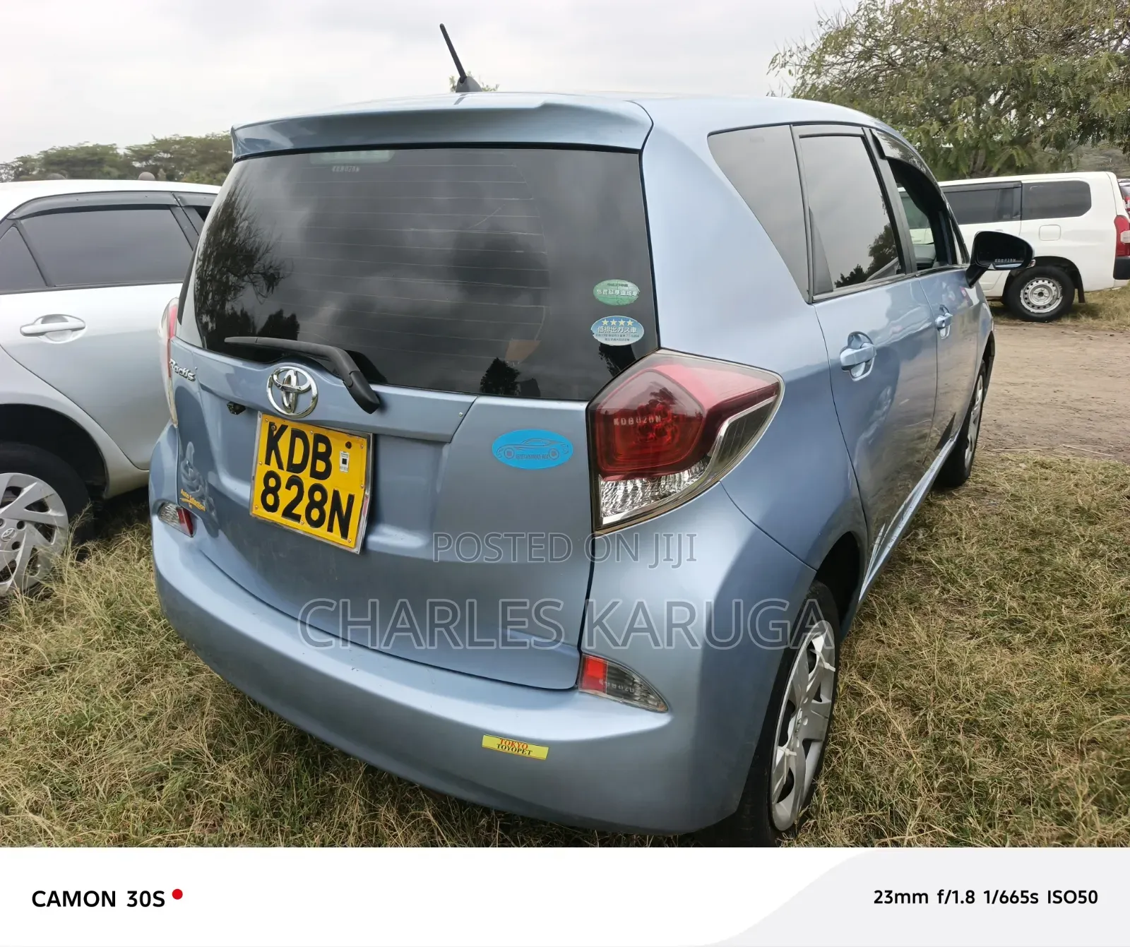 Toyota Ractis 2015 Blue