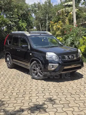 Nissan X-Trail 2.0 Petrol AWD 2013 Black