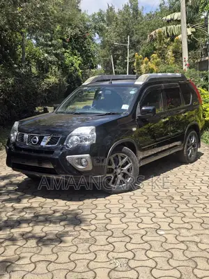 Nissan X-Trail 2.0 Petrol AWD 2013 Black