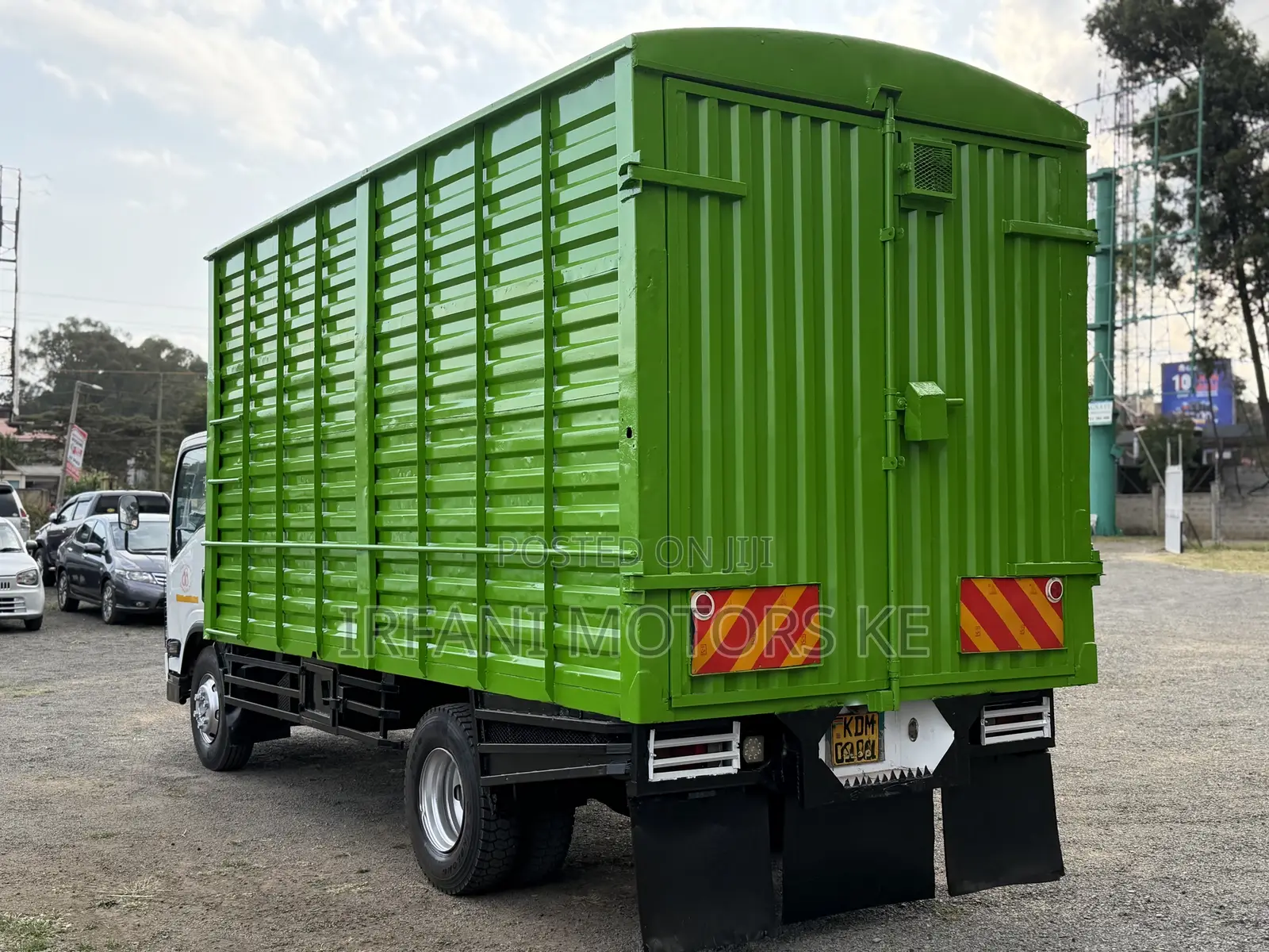 Isuzu NQR 2022