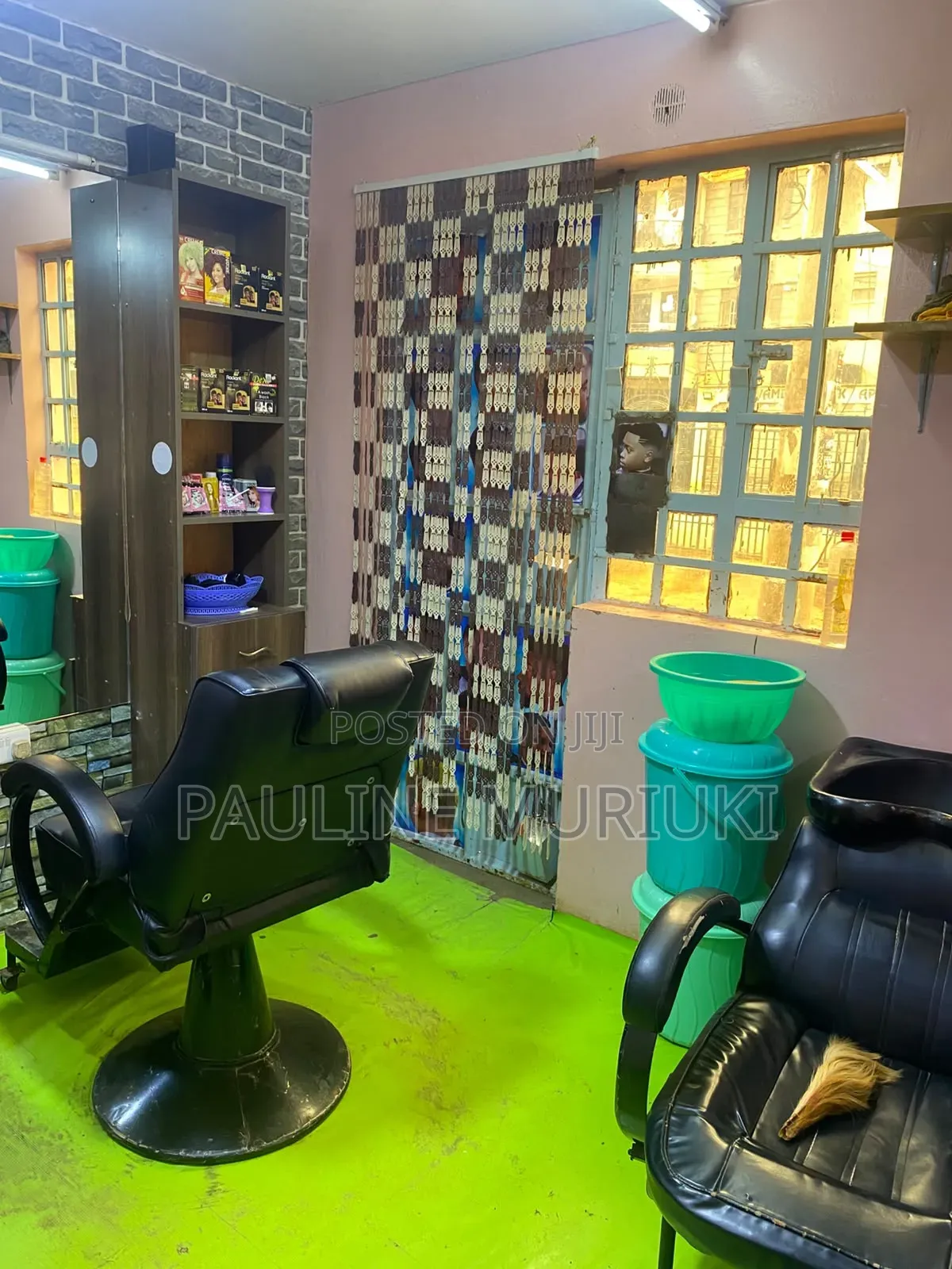 An Operating Kinyoz & Laundry For Sale