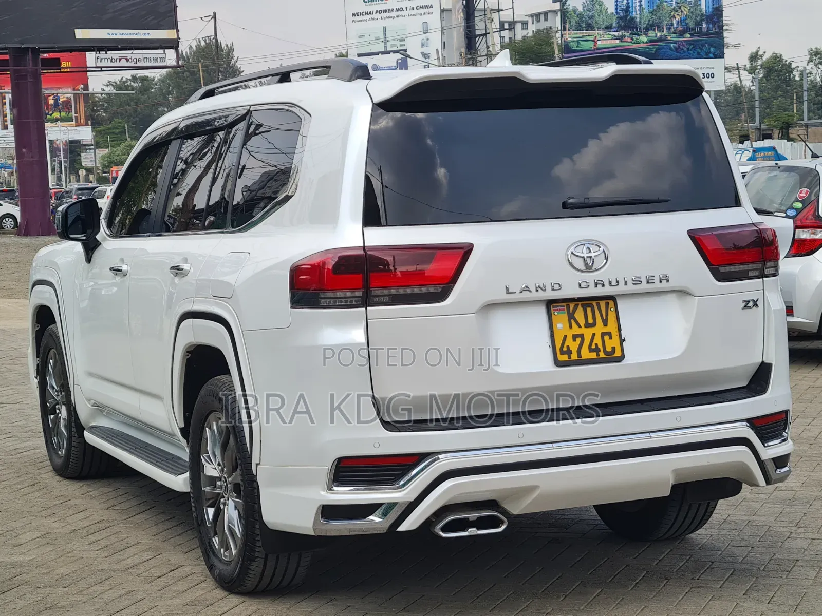 Toyota Land Cruiser 2021 White