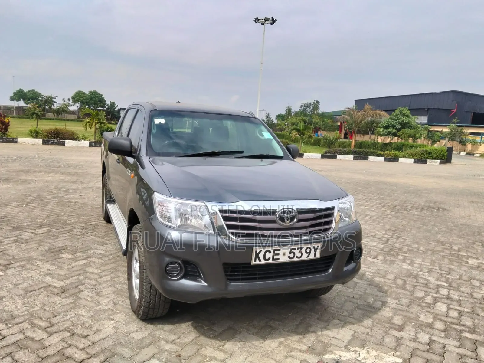 Toyota Hilux 2015 Gray