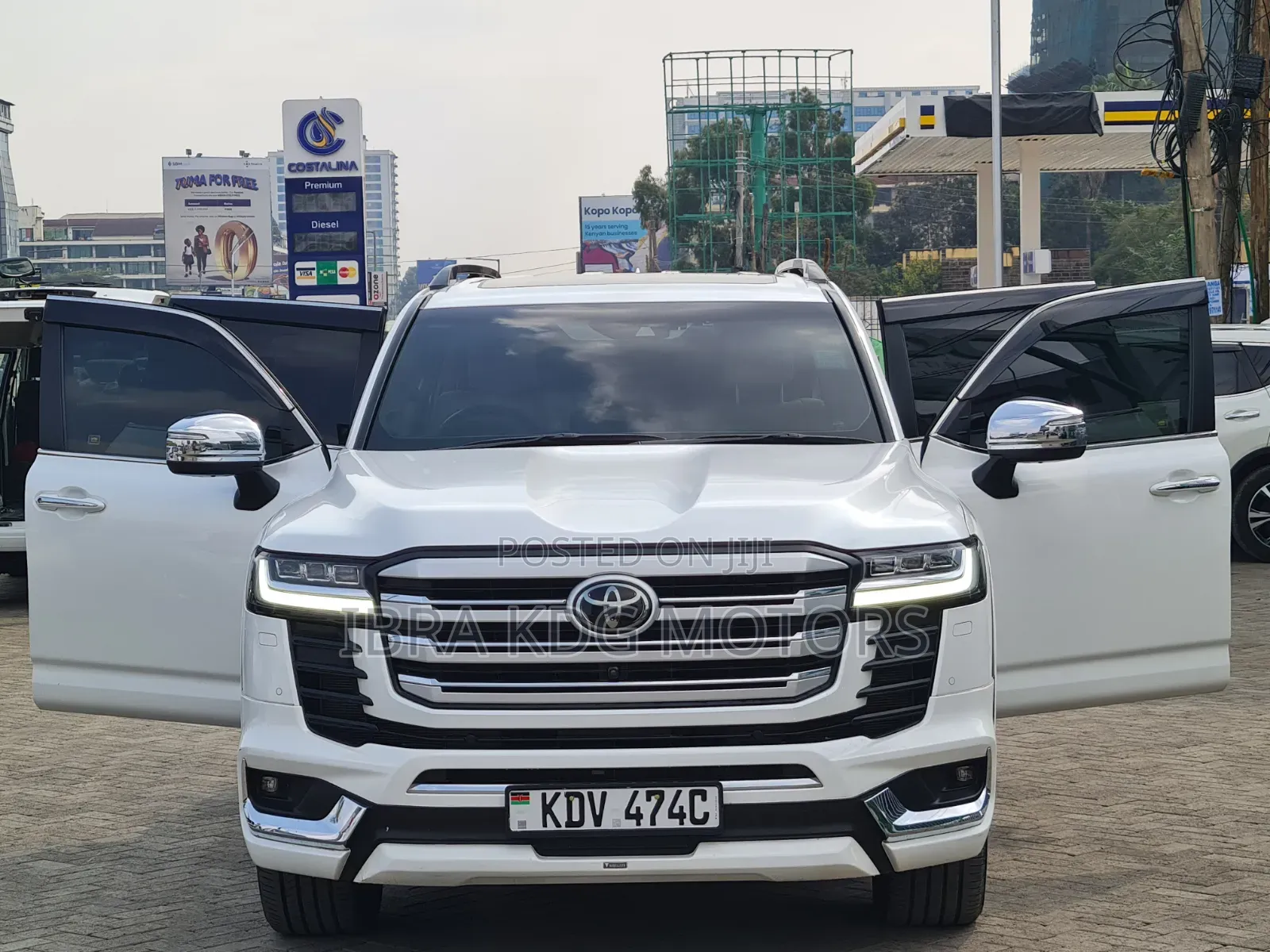 Toyota Land Cruiser 2021 White