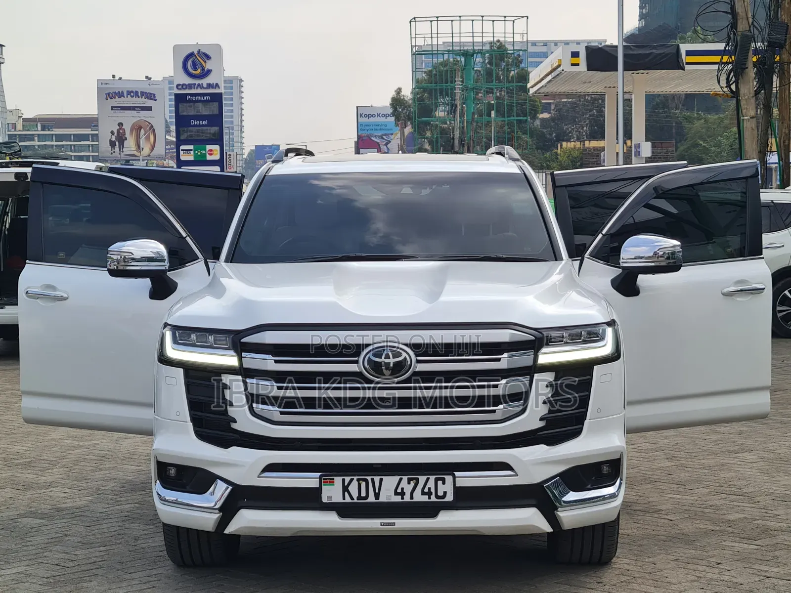 Toyota Land Cruiser 2021 White