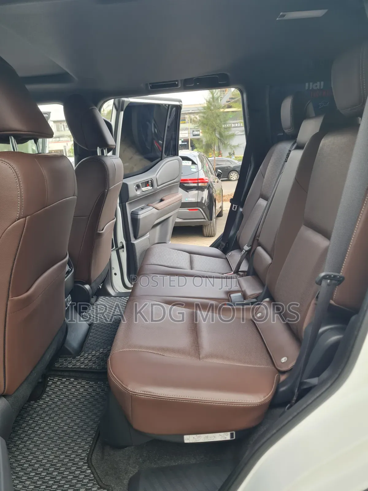 Toyota Land Cruiser Prado 2024 White