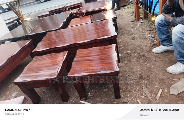 Mahogany Solid Coffee Table With Two Stools - thumbnail 3
