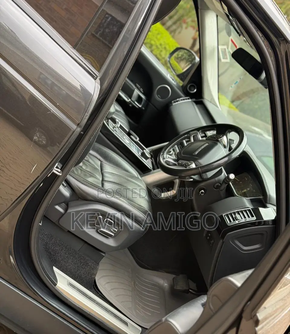 Land Rover Range Rover Vogue 2015 Black