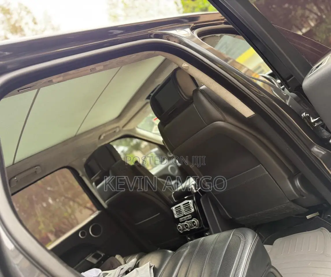 Land Rover Range Rover Vogue 2015 Black