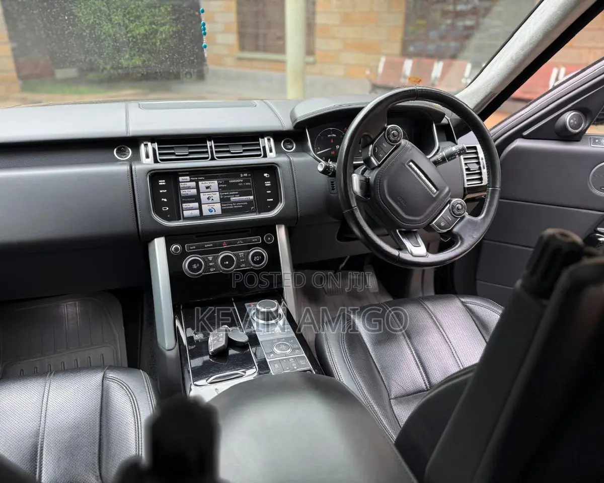Land Rover Range Rover Vogue 2015 Black