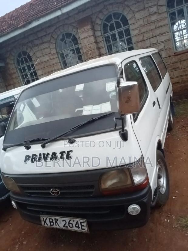Toyota HiAce 2006 White - thumbnail 3