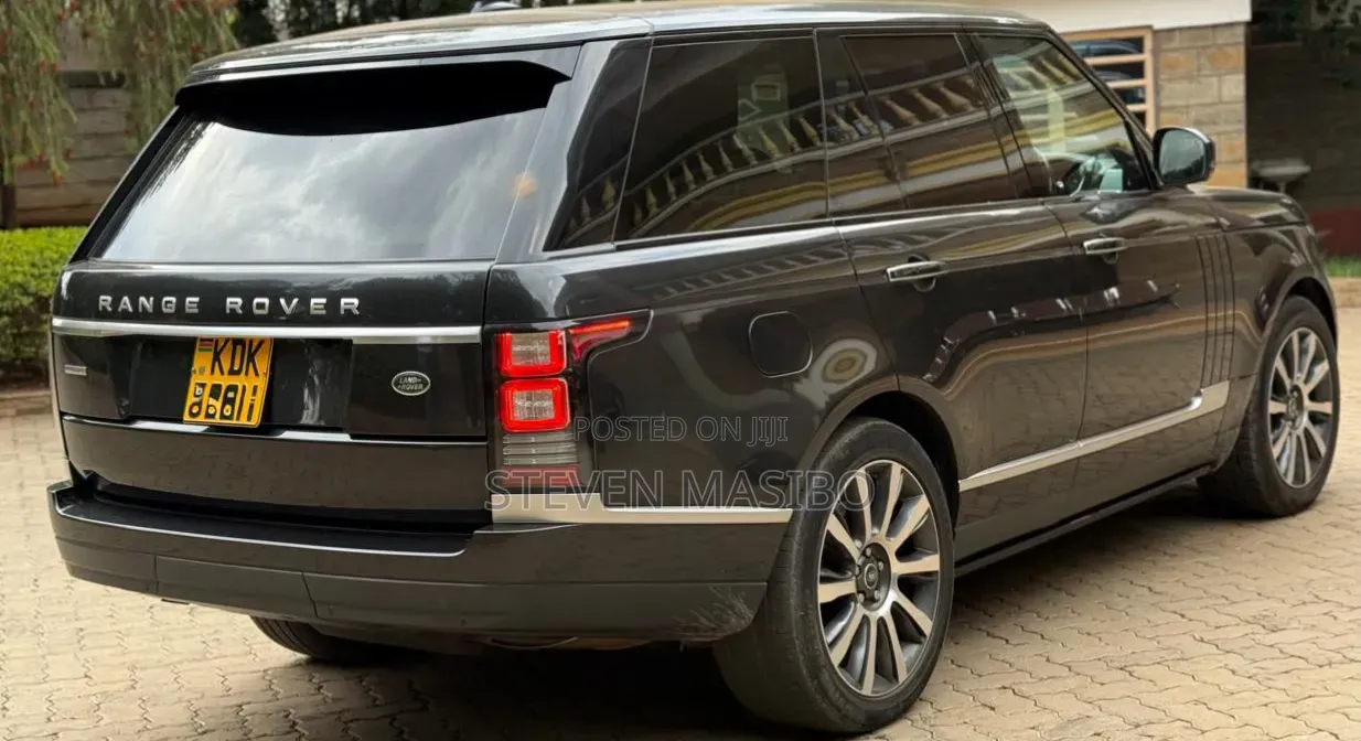 Land Rover Range Rover Vogue 2015 Black