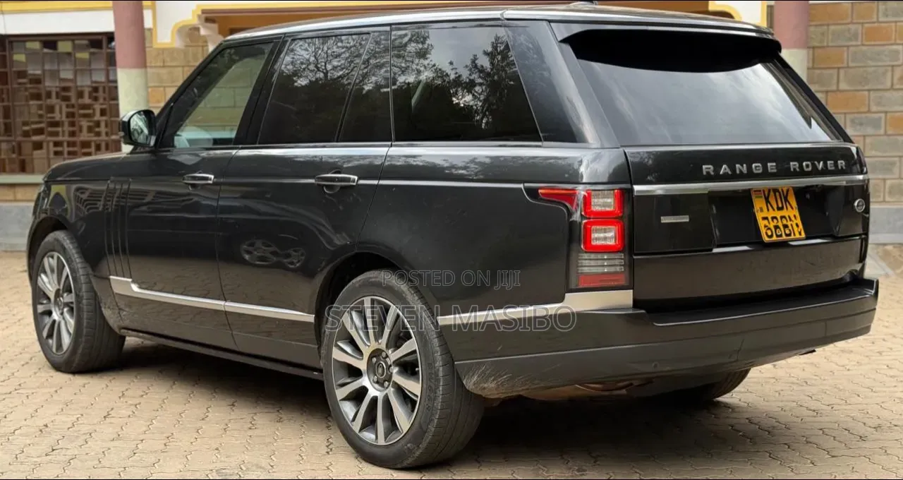 Land Rover Range Rover Vogue 2015 Black