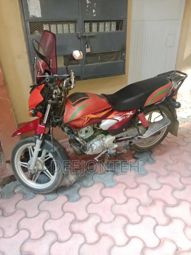 TVS HLX Plus ES 2021 Red - thumbnail 4
