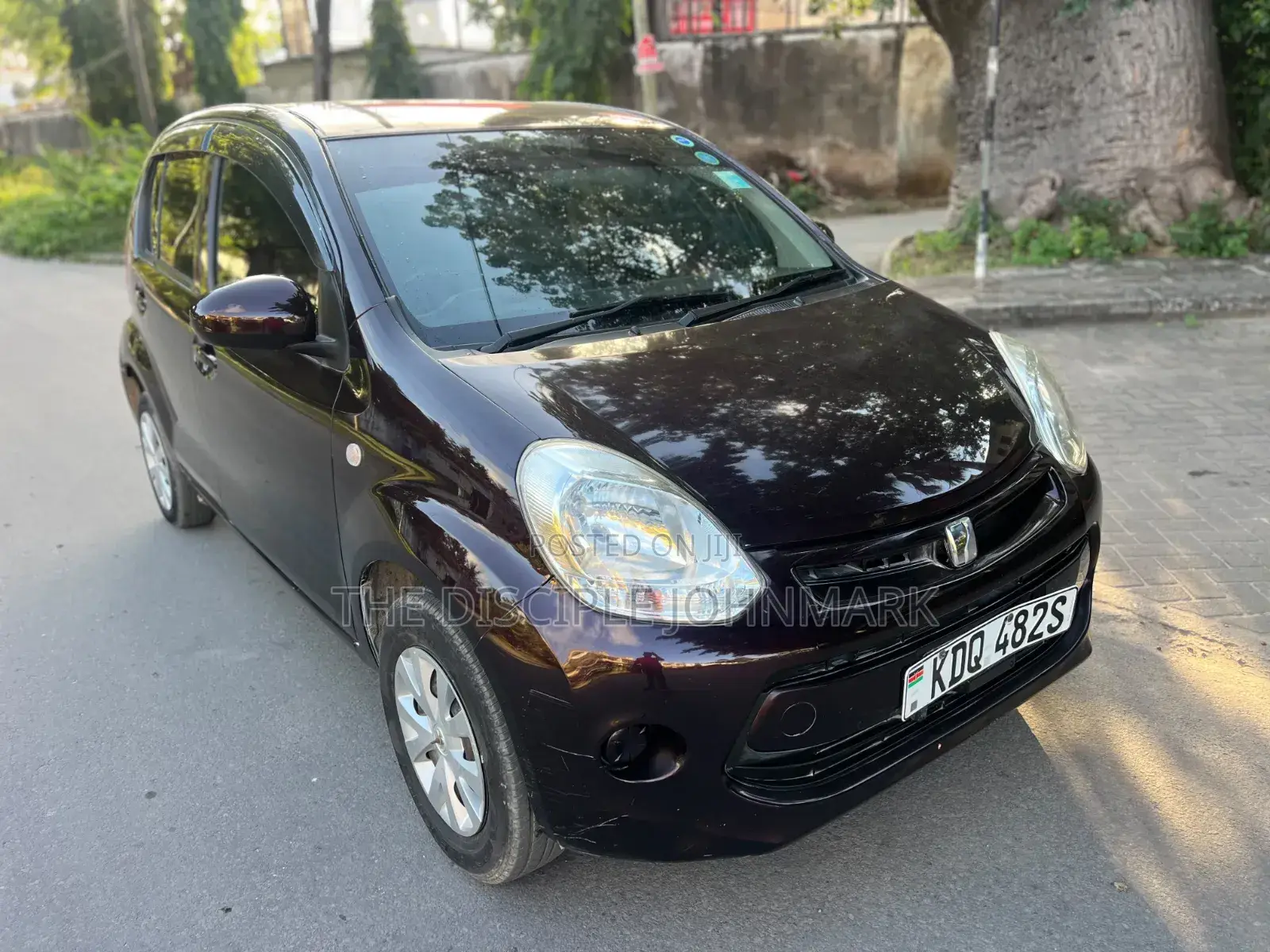 Toyota Passo 2016 Maroon