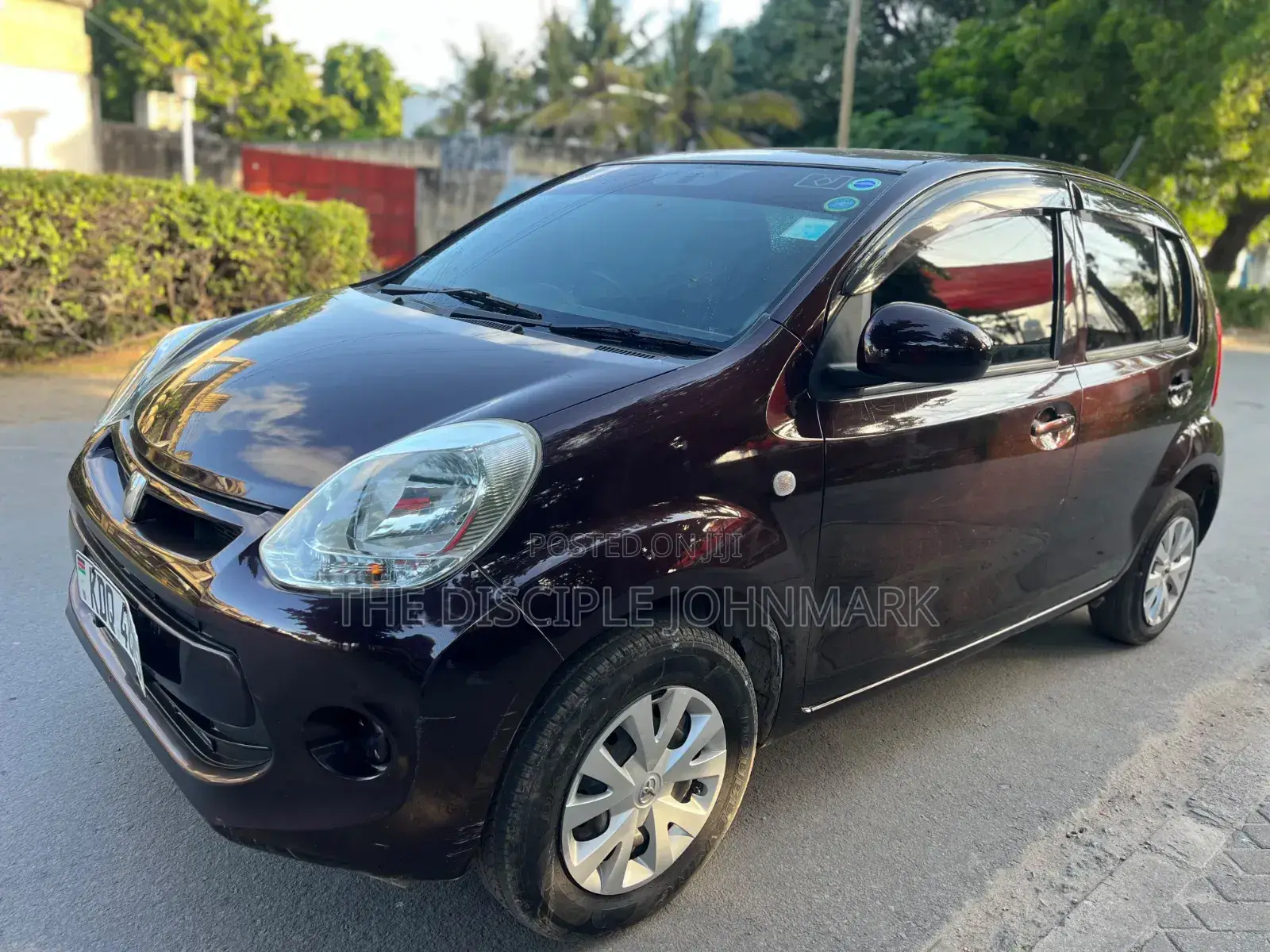 Toyota Passo 2016 Maroon