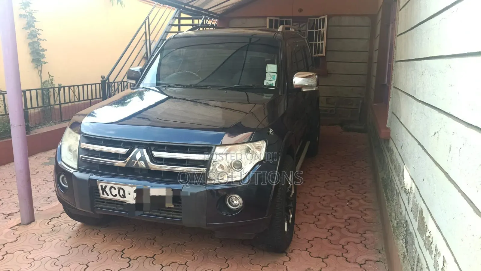 Mitsubishi Pajero 2010 Black