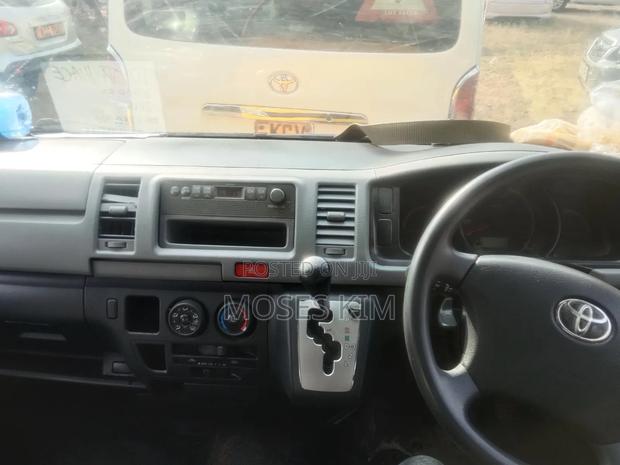 Toyota HiAce 2015 Yellow - thumbnail 6