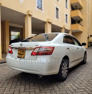 Toyota Premio 2013 White