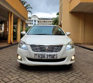 Toyota Premio 2013 White