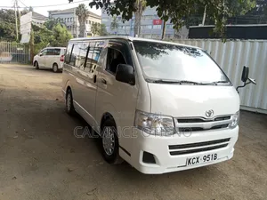 Toyota HiAce 2012 White