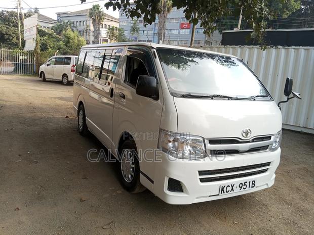 Toyota HiAce 2012 White - thumbnail 2