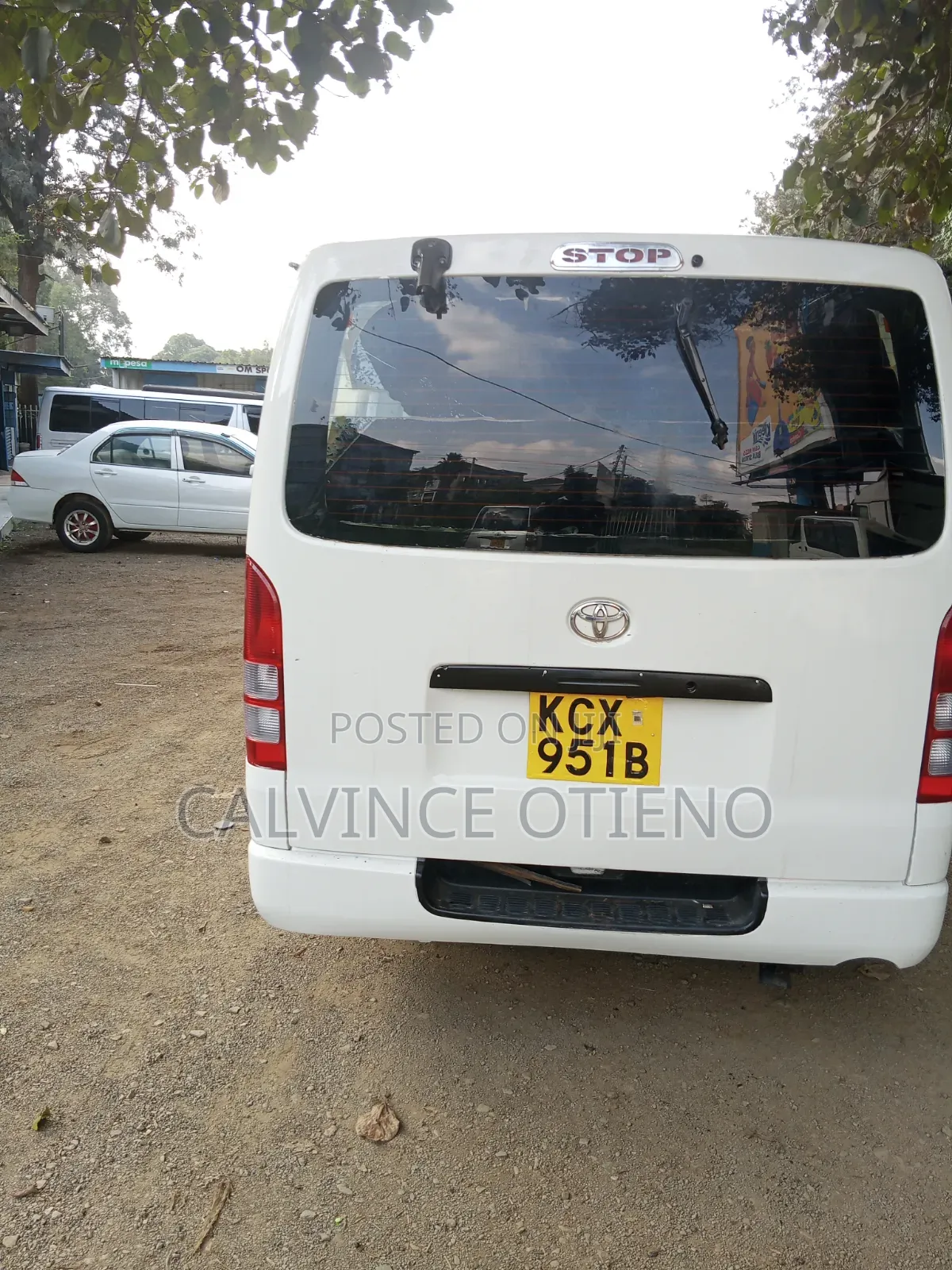 Toyota HiAce 2012 White