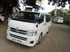 Toyota HiAce 2012 White