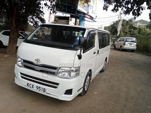Toyota HiAce 2012 White - thumbnail 5