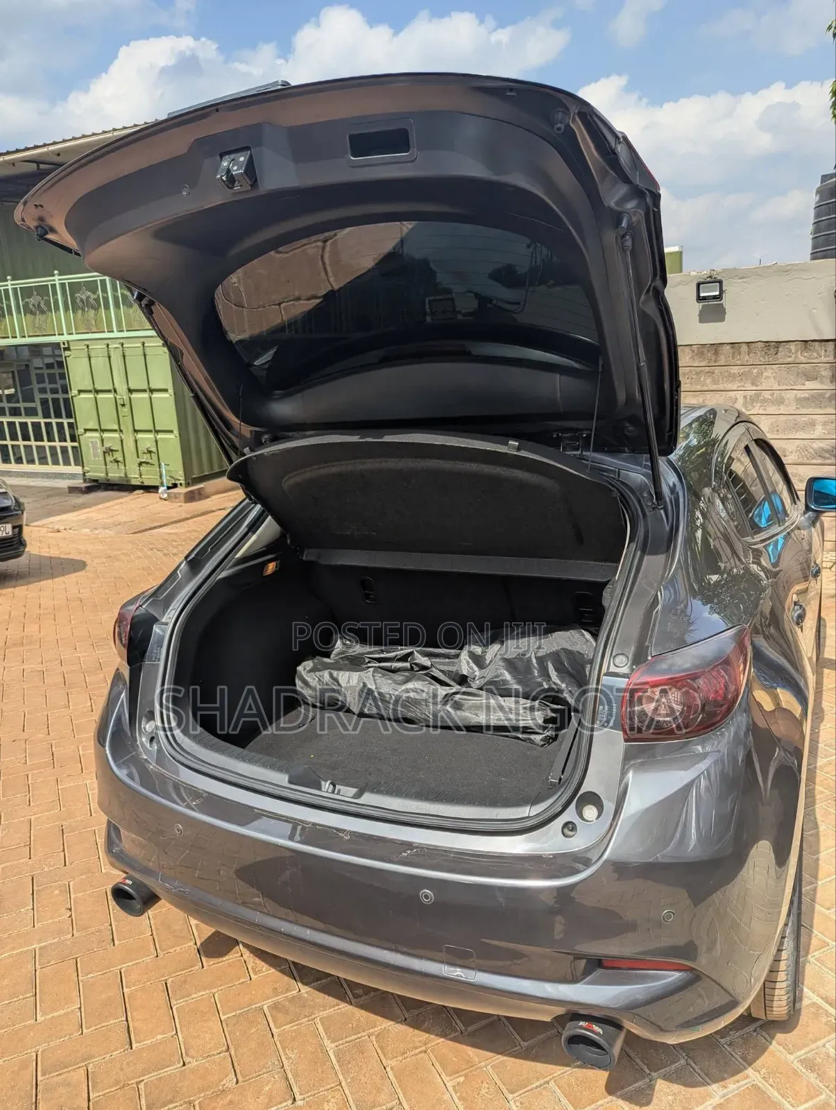 Mazda Axela 2017 Gray
