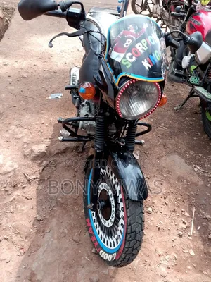 Bajaj Boxer 150 UG 2022 Red
