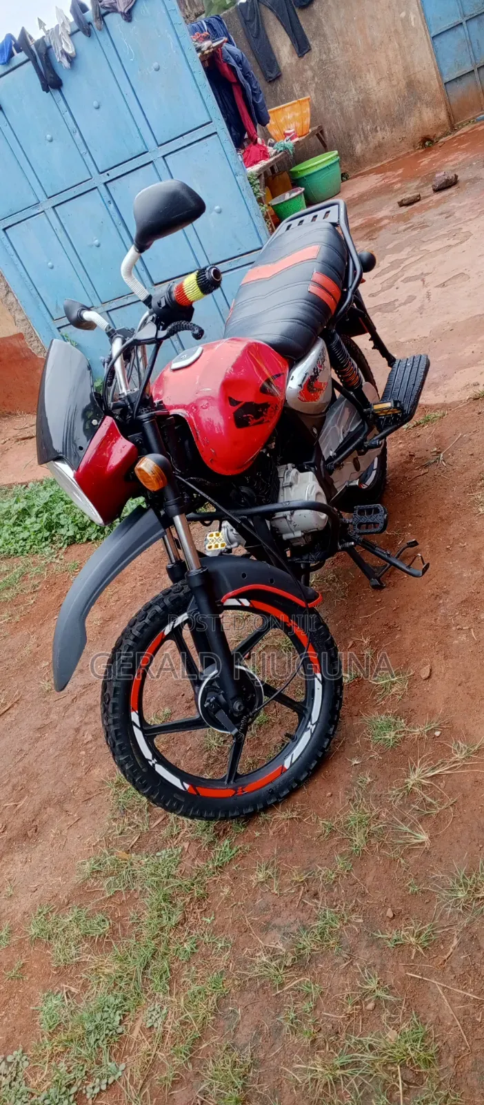 Bajaj Boxer 150 UG 2021 Red