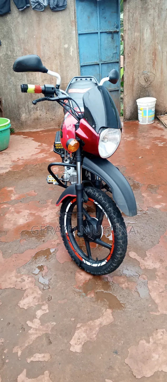 Bajaj Boxer 150 UG 2021 Red