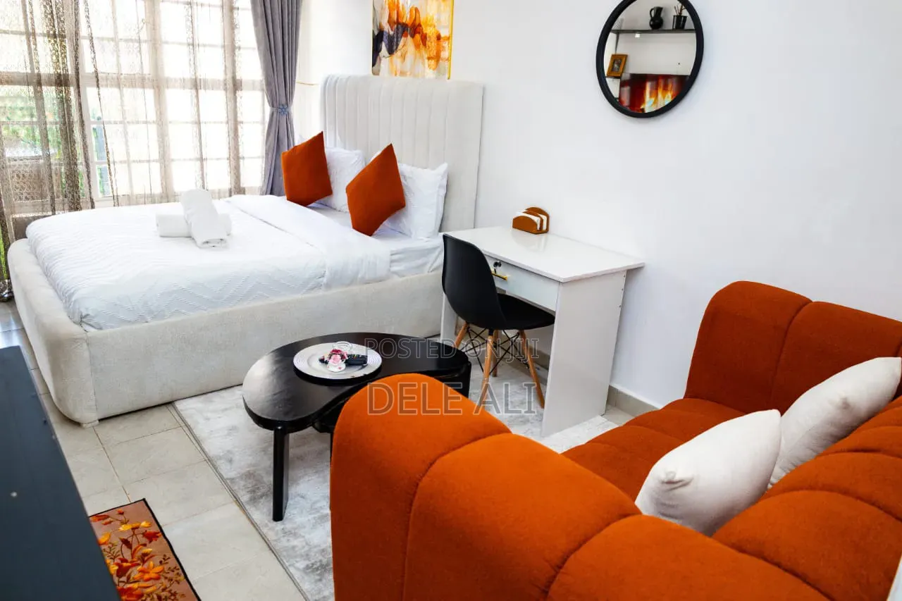 Dels Homes Air BNB Ruaja Town Away From Home Clean Durable Staycation