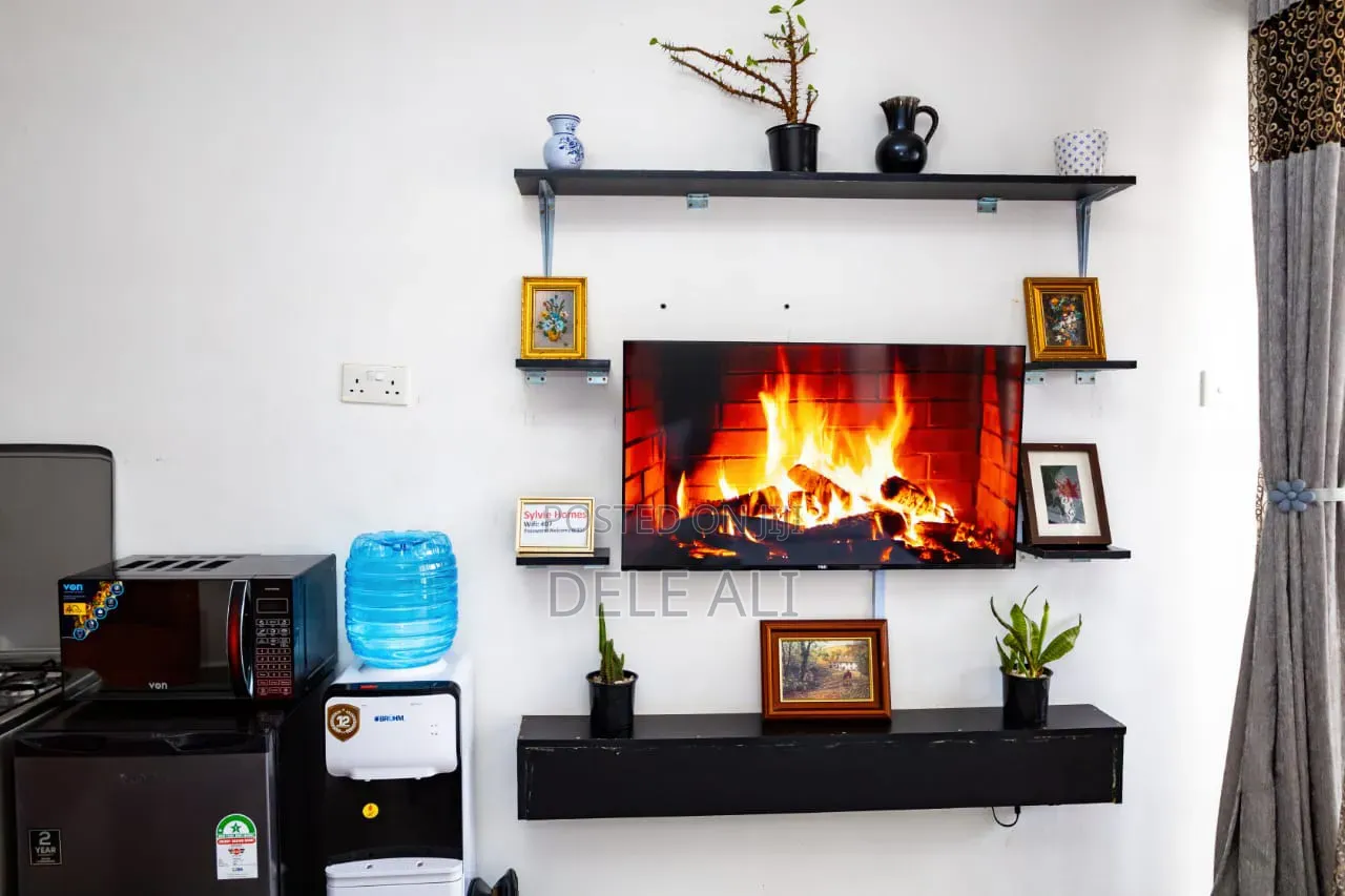 Dels Homes Air BNB Ruaja Town Away From Home Clean Durable Staycation