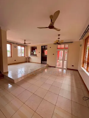 4bdrm Mansion in Mtwapa for sale