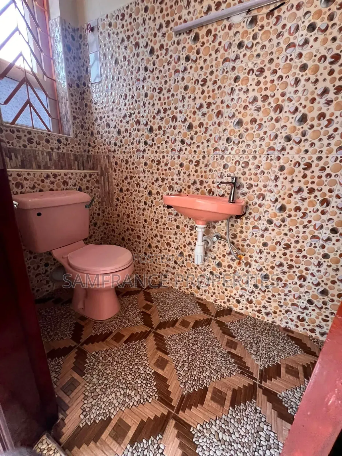 4bdrm Mansion in Mtwapa for sale